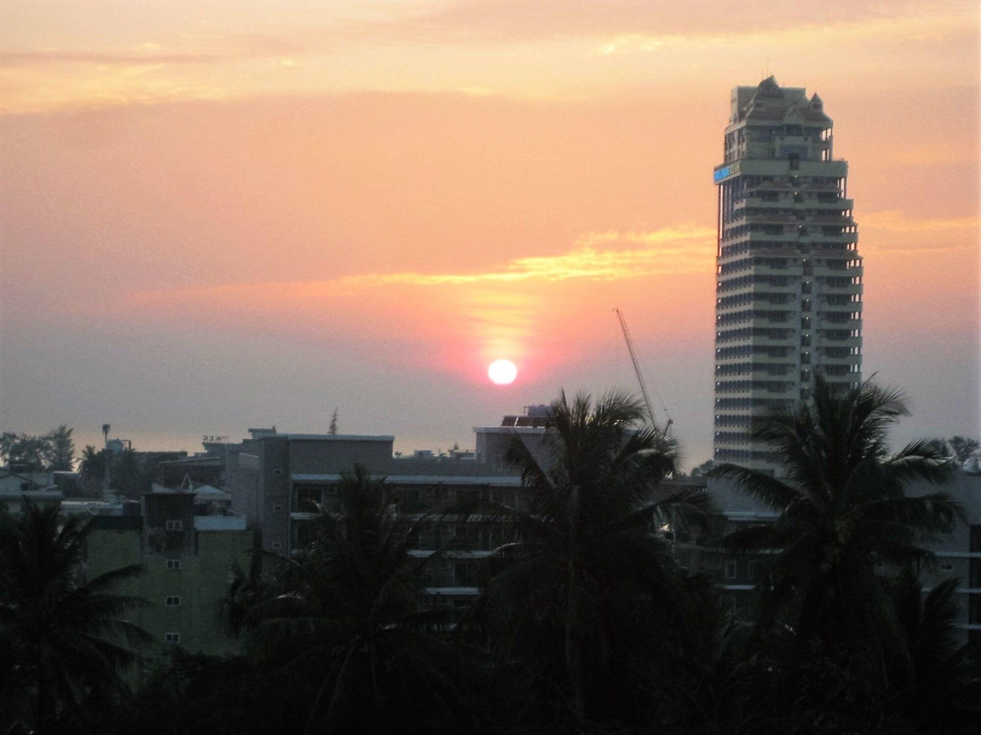 Kelly'S Residency Otel Patong Dış mekan fotoğraf