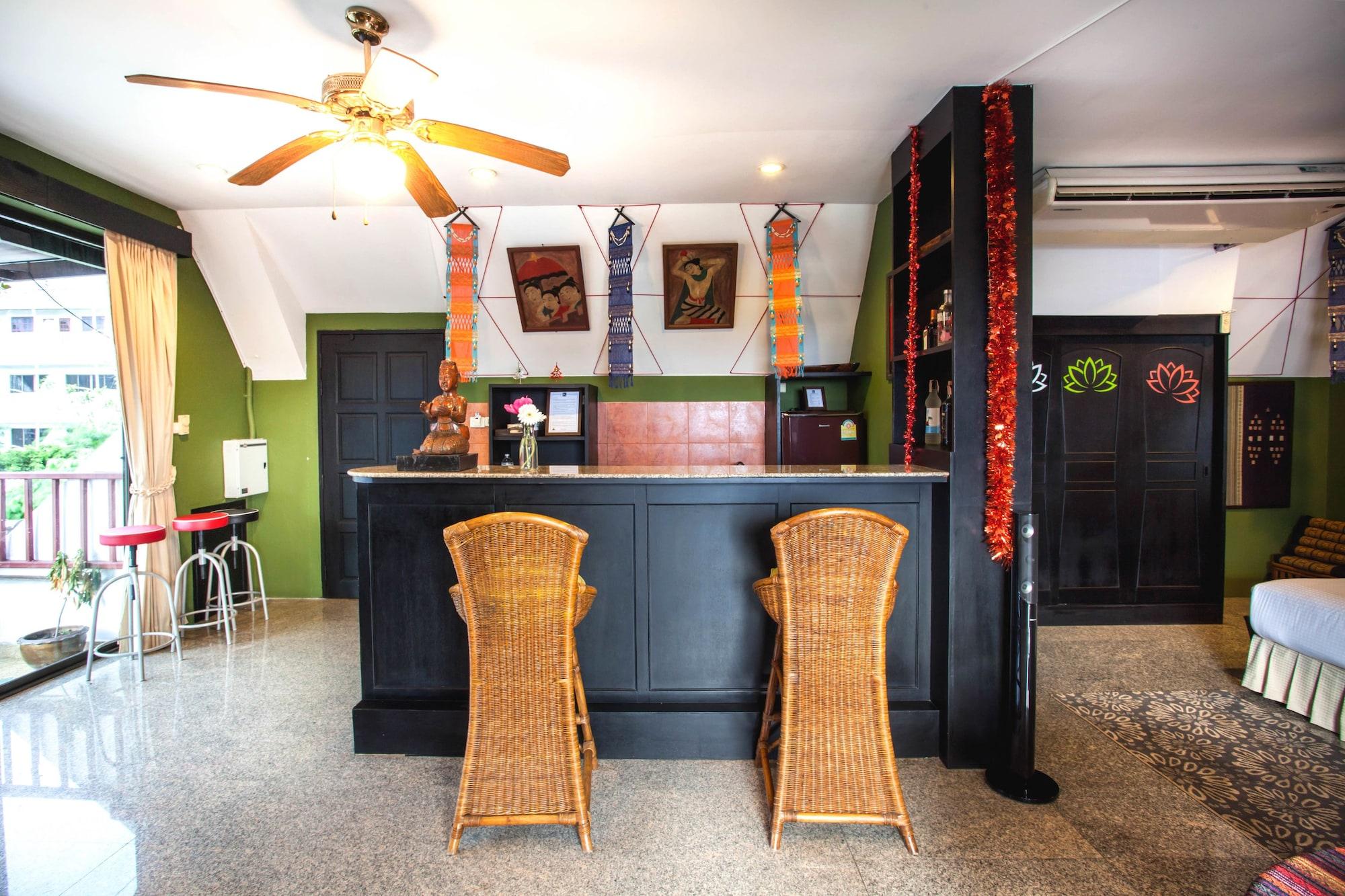 Kelly'S Residency Otel Patong Dış mekan fotoğraf